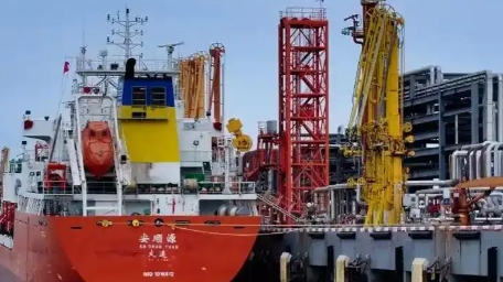 全球首船商业绿氨出海:远景向乐天精细化学交付首批绿色氨 中韩绿色氢氨合作正式启