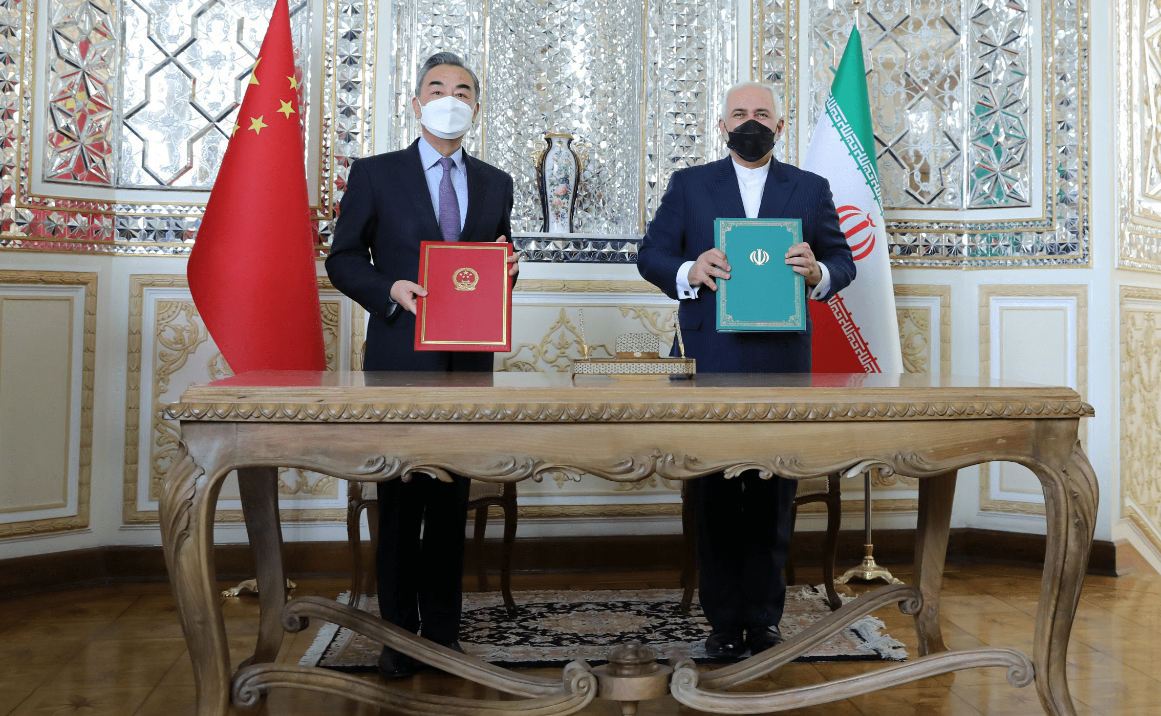 霍尔木兹通道受阻两月：伊朗石油外运量跌至近六年低点，浮动仓储正在快速消耗