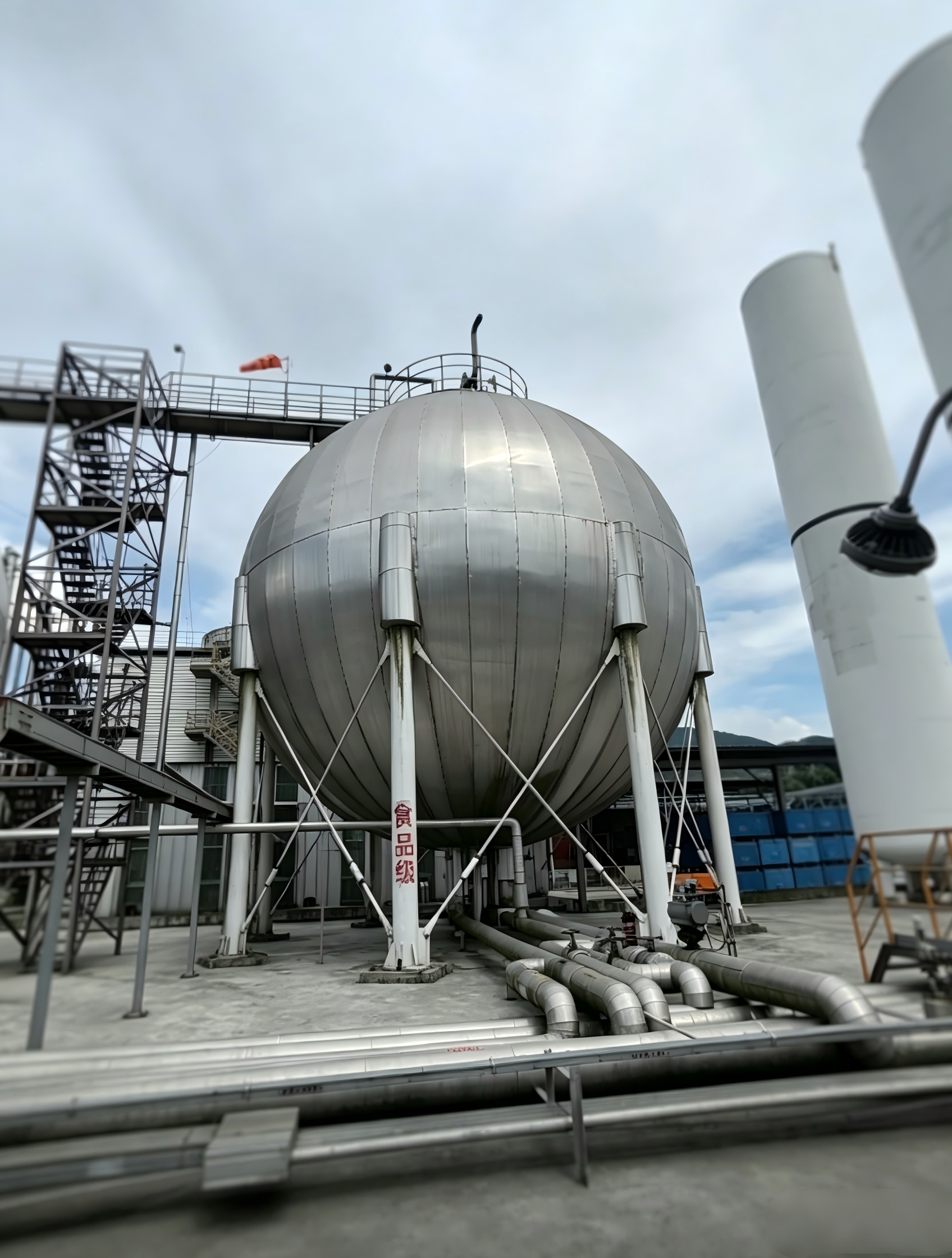 稀有气体产业科普：氦气核心性质用途与主流供给主体盘点