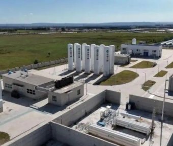 三峡集团绿氢制储运加一体化示范项目在内蒙古完成调试：构建 “氢电耦合” 新模式